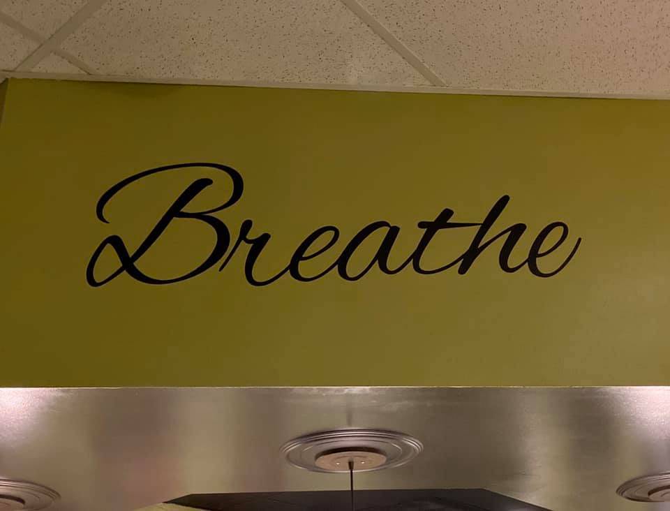 Breathe | restaurant | 1804 S Hershey Rd, Bloomington, IL 61704, USA | 3096641000 OR +1 309-664-1000