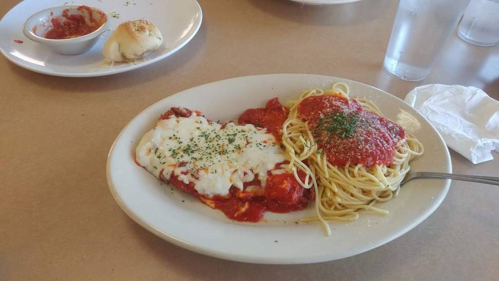 Mamma mias italian resturant | restaurant | 2467 Boyds Creek Hwy, Sevierville, TN 37876, USA | 8653661989 OR +1 865-366-1989