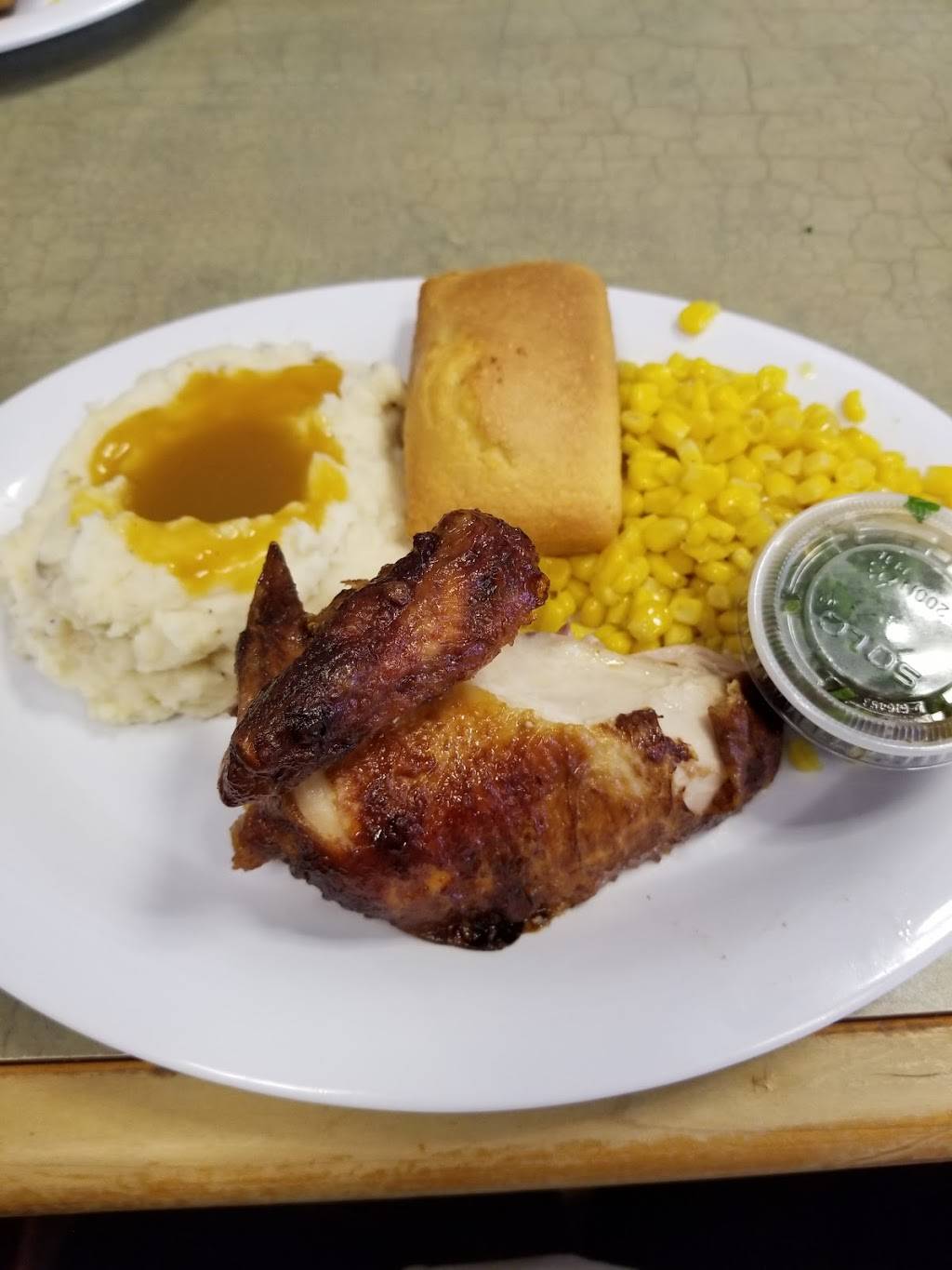Boston Market | restaurant | 3020 N Ashland Ave, Chicago, IL 60657, USA | 7735290071 OR +1 773-529-0071