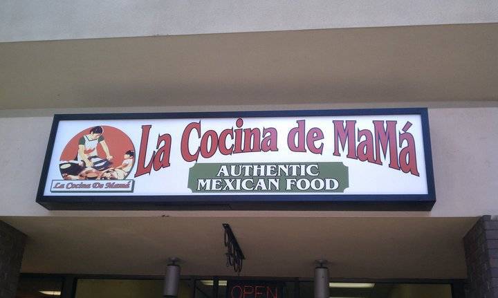 La Cocina De Mama | restaurant | 2015 Mariposa St, Fresno, CA 93721, USA | 5594424454 OR +1 559-442-4454