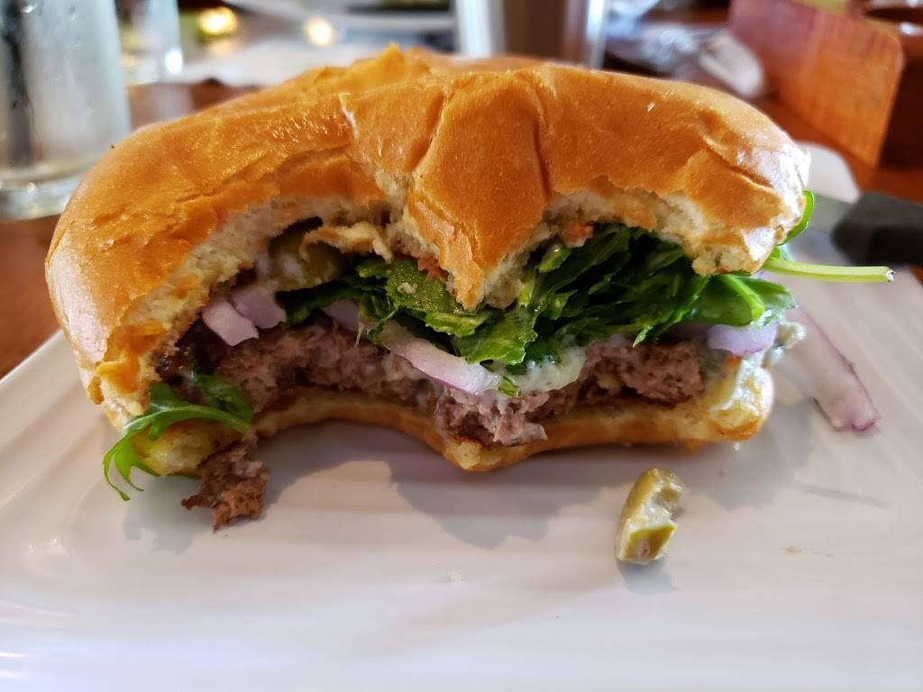 Liberty Burger | restaurant | 5181 Keller Springs Rd, Dallas, TX 75248, USA | 2149547223 OR +1 214-954-7223