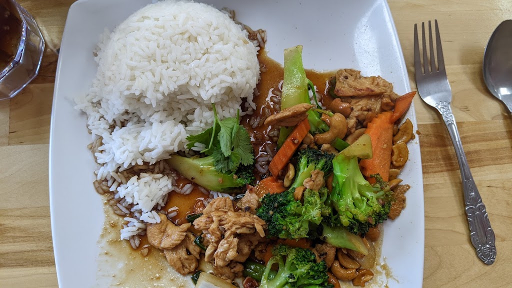 Mam’s Thai Cuisine | restaurant | 6309 66th St #950, Lubbock, TX 79424, USA | 8067013352 OR +1 806-701-3352