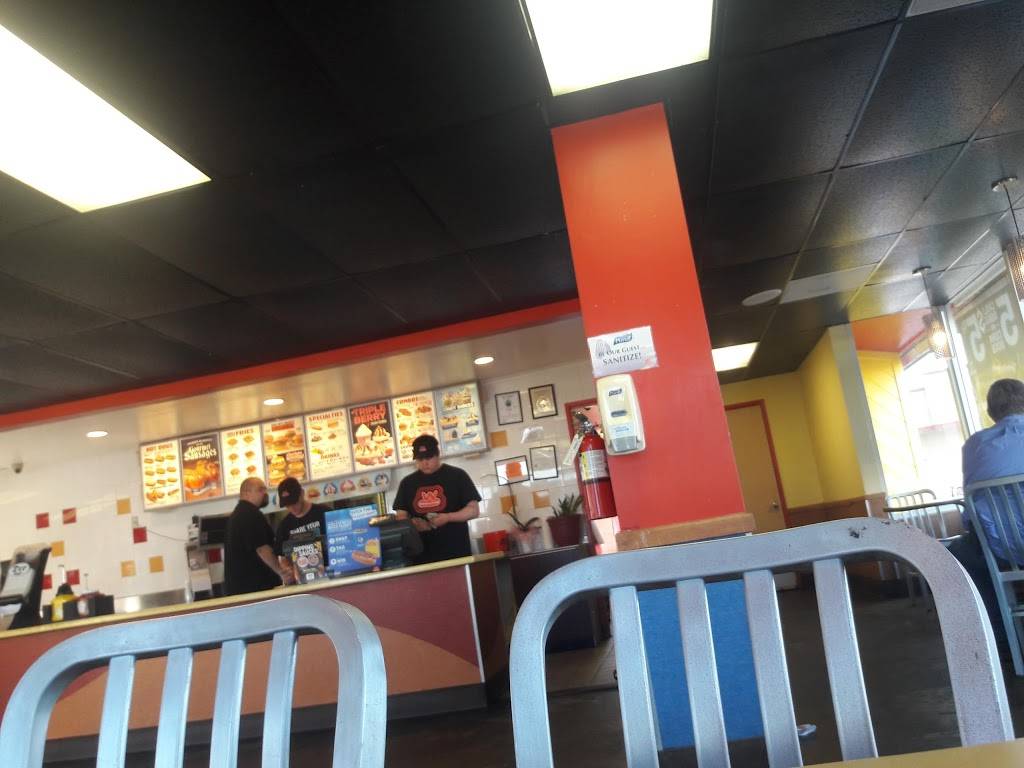 Wienerschnitzel | restaurant | 1346 S Main St, Salinas, CA 93901, USA | 8317544433 OR +1 831-754-4433