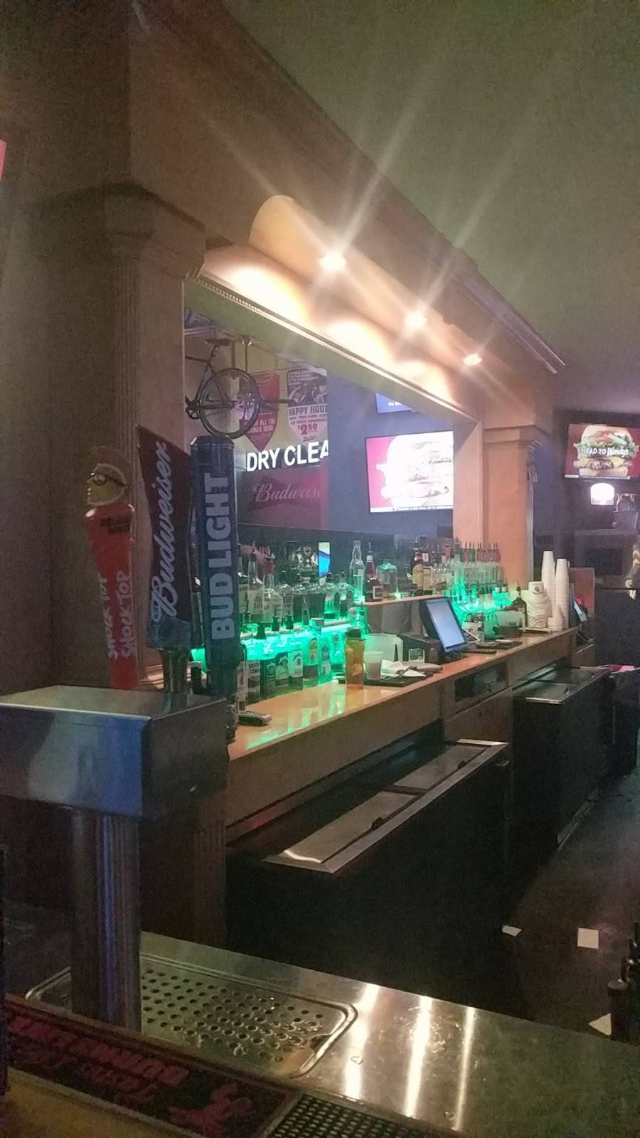 Bleachers Bar and Franks | restaurant | 454 P, OFallon, MO 63366, USA | 6362949777 OR +1 636-294-9777