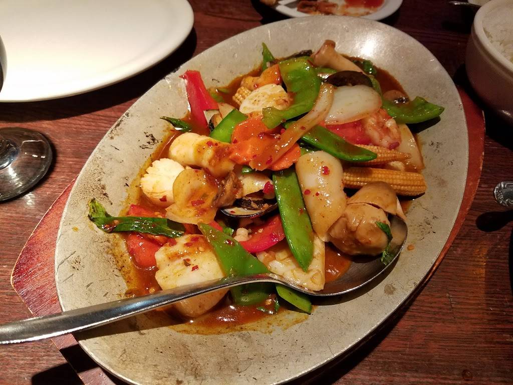 Siam Delight Thai Cuisine | restaurant | 128 Cabot St, Beverly, MA 01915, USA | 9789228514 OR +1 978-922-8514