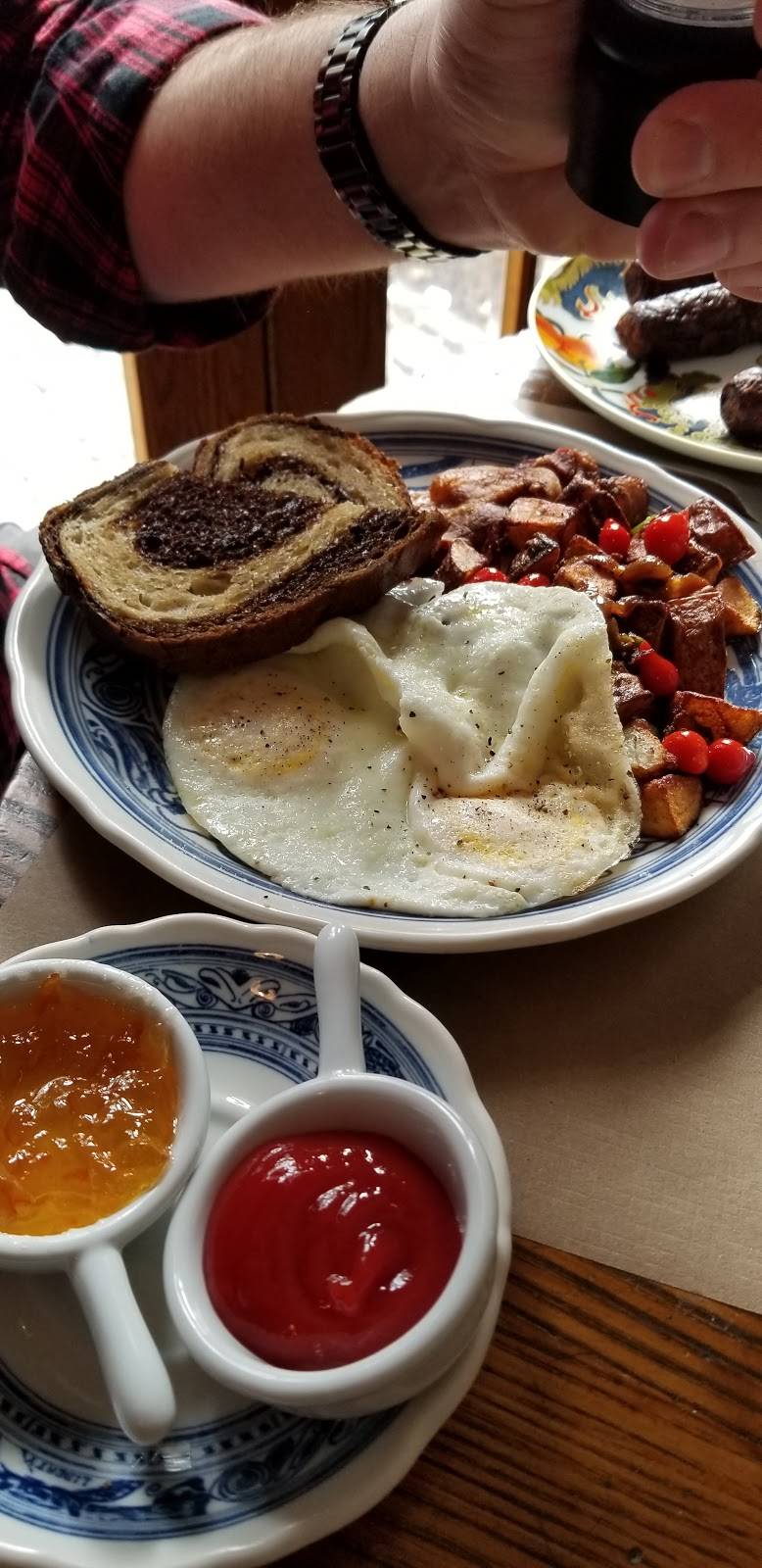 Small Batch at the Cupola | restaurant | 340 State St, Harbor Springs, MI 49740, USA | 2312424686 OR +1 231-242-4686