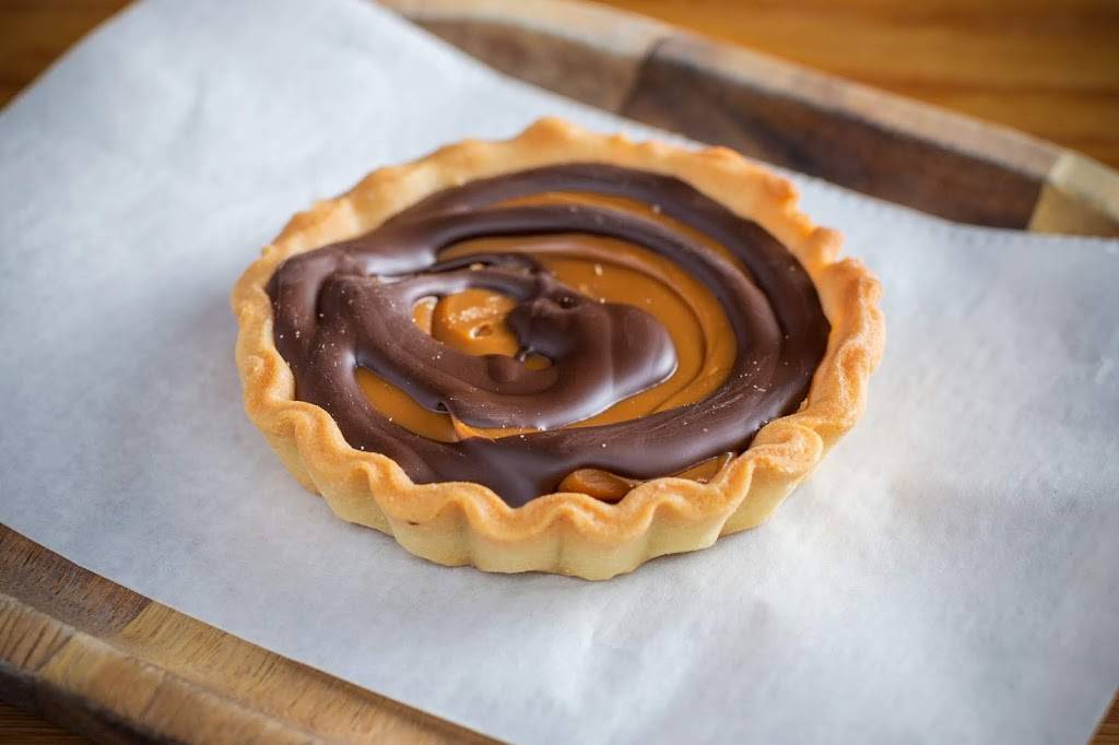 5411 Empanadas | Wicker Park | cafe | 2045 W North Ave, Chicago, IL 60647, USA | 7732768344 OR +1 773-276-8344