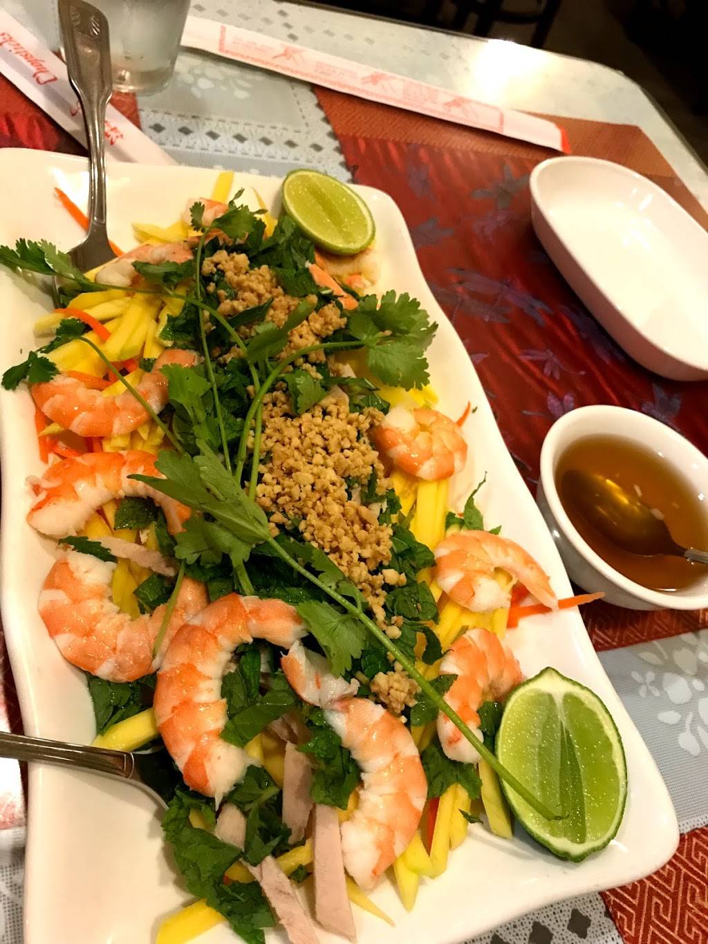 Mai Vietnamese Cuisine | restaurant | 8492 Gravenstein Hwy # J, Cotati, CA 94931, USA | 7076659628 OR +1 707-665-9628