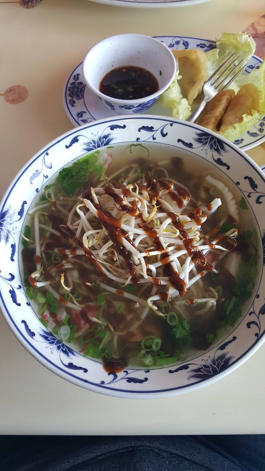 Pho Vietnam Restaurant | restaurant | 1000 W Pioneer Pkwy, Arlington, TX 76013, USA | 8172755638 OR +1 817-275-5638