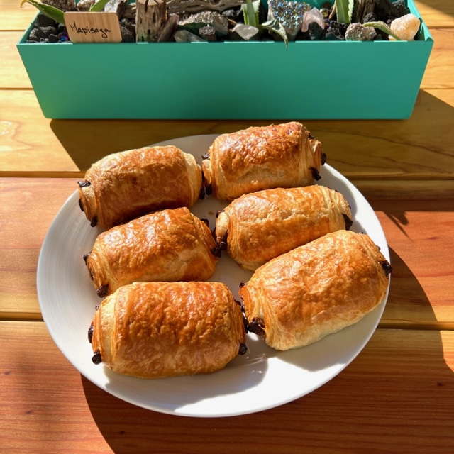 Desert Island Bar & Kitchen | restaurant | 71777 Frank Sinatra Dr, Rancho Mirage, CA 92270, USA | 7603282111 OR +1 760-328-2111