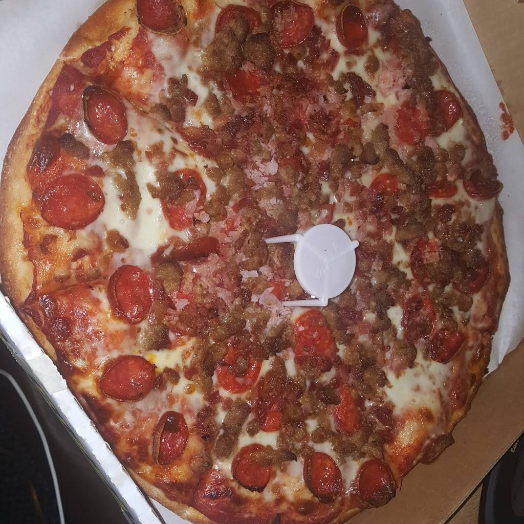 Calz Pizza, Subs, & Wings | restaurant | 8245 Hampton Blvd, Norfolk, VA 23505, USA | 7574233663 OR +1 757-423-3663