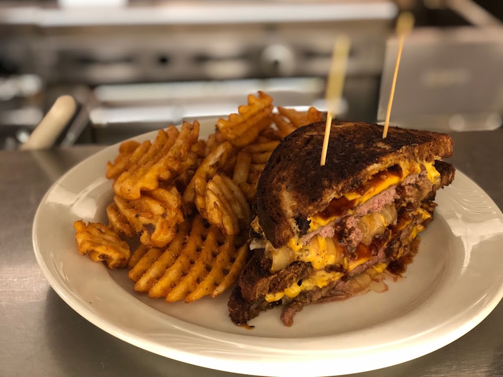 Niblick & Greenes | restaurant | 7535 Falcon Crest Dr #1, Redmond, OR 97756, USA | 5415484220 OR +1 541-548-4220