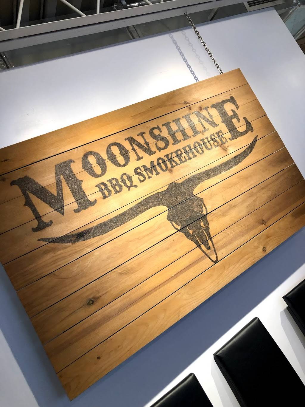 Moonshine BBQ Smokehouse | restaurant | 806 Main St E, Hawkesbury, ON K6A 1B6, Canada | 6136322228 OR +1 613-632-2228