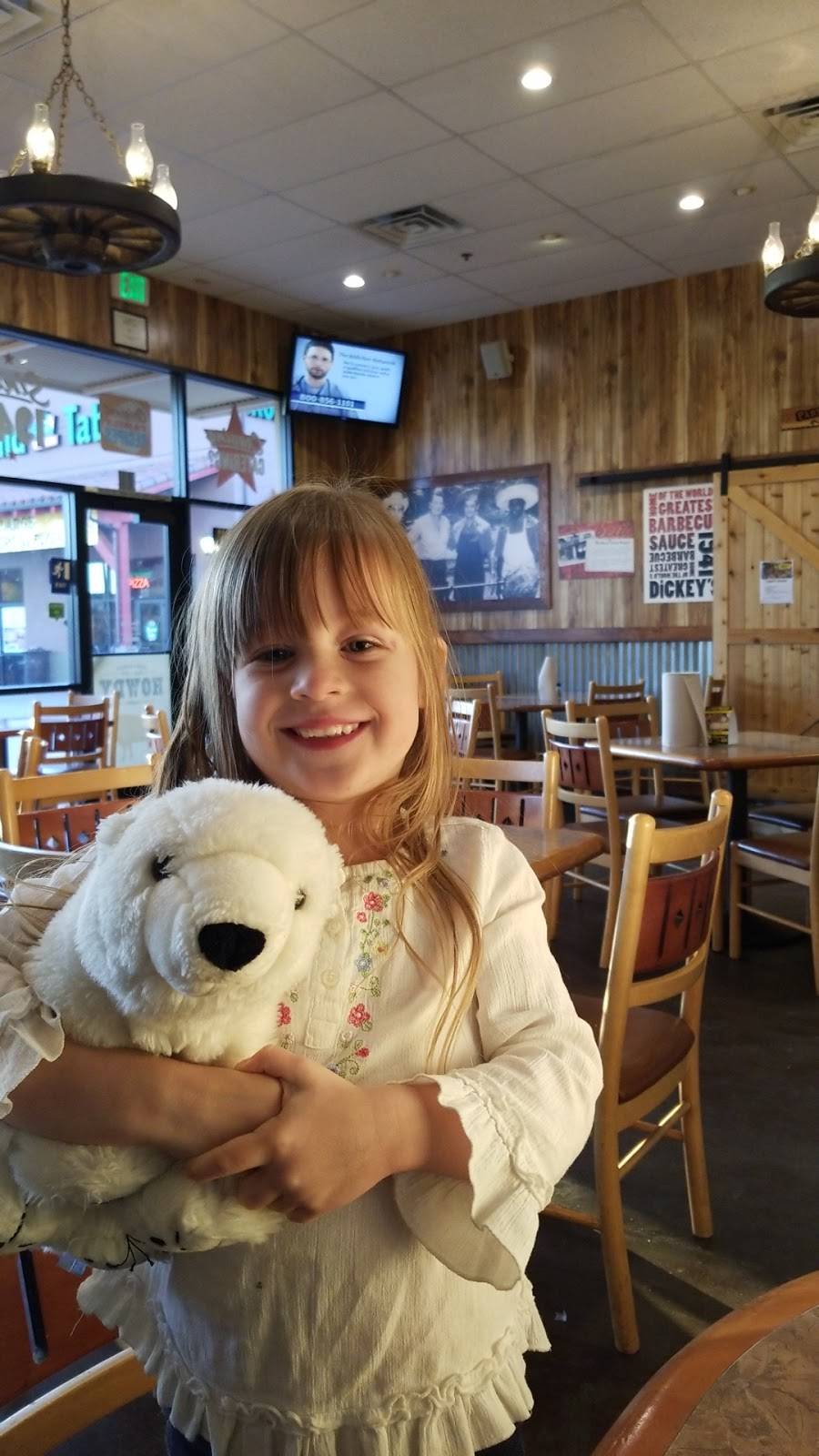 Dickeys Barbecue Pit | restaurant | 12240 Industry Blvd, Jackson, CA 95642, USA | 2092232748 OR +1 209-223-2748