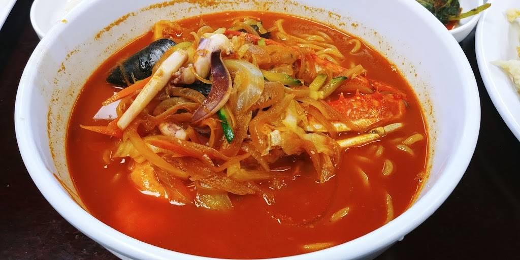 Island Style | restaurant | 3909 W Sahara Ave #1, Las Vegas, NV 89102, USA | 7028711911 OR +1 702-871-1911