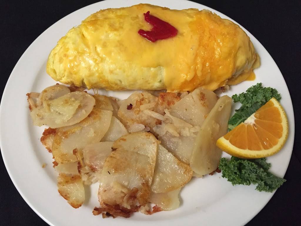 Garrett House Of Pancakes | restaurant | 114 S Randolph St, Garrett, IN 46738, USA | 2603575553 OR +1 260-357-5553