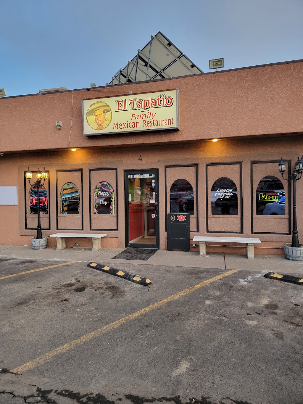 El Tapatio | restaurant | 393 E 2nd St, Parachute, CO 81635, USA | 9702857508 OR +1 970-285-7508