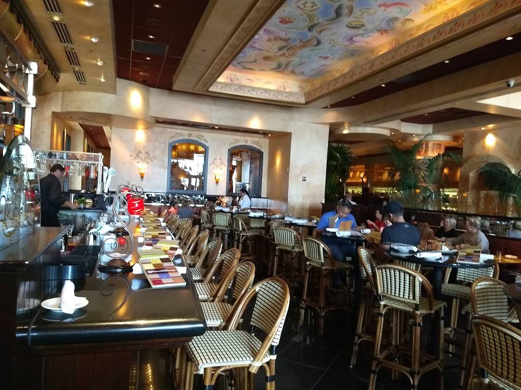 The Cheesecake Factory | restaurant | 53 Woodfield Mall, Schaumburg, IL 60173, USA | 8476191090 OR +1 847-619-1090