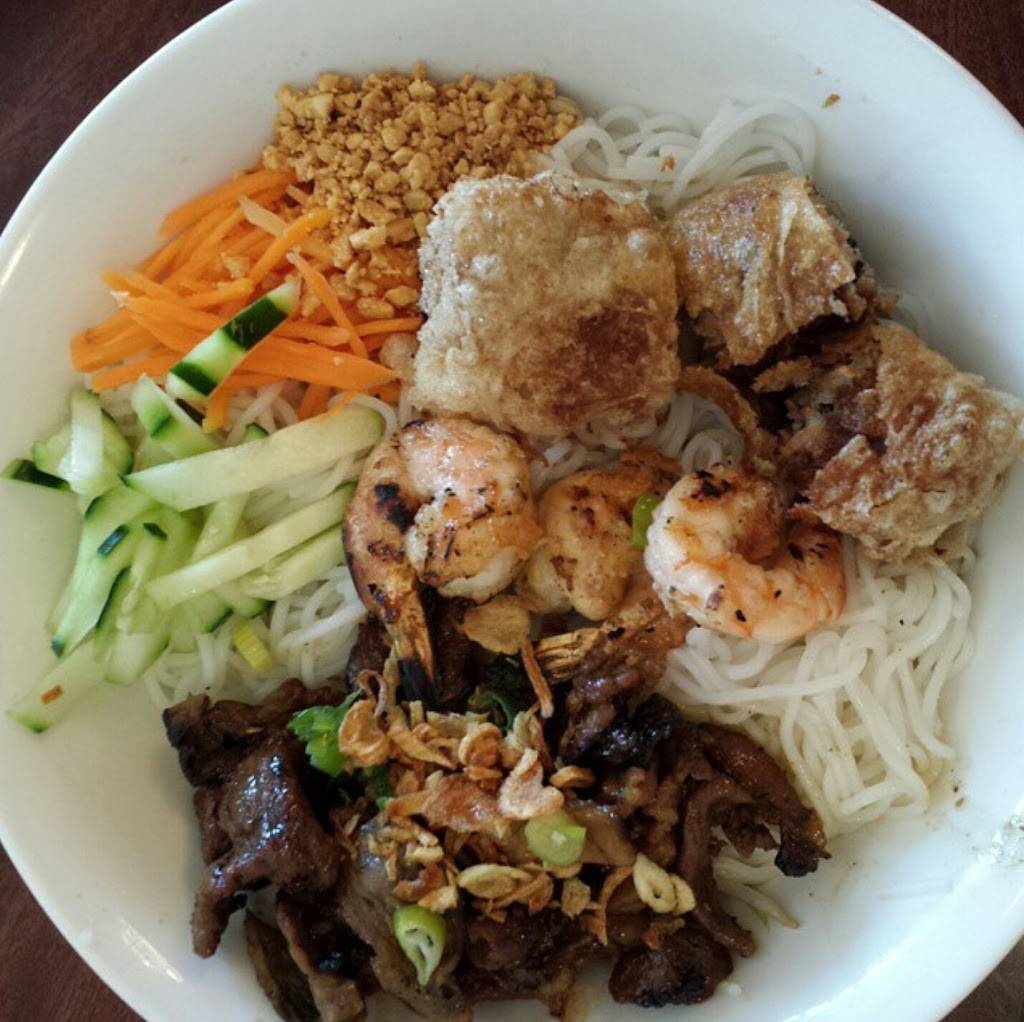 Pho Hung Cuong Restaurant | restaurant | 12730 Frontage Rd, San Antonio, TX 78230, USA | 2106911500 OR +1 210-691-1500