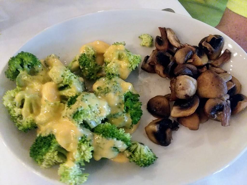 Elizabeths Restaurant & Catering | restaurant | 231 E Main St, Batesville, AR 72501, USA | 8706980903 OR +1 870-698-0903