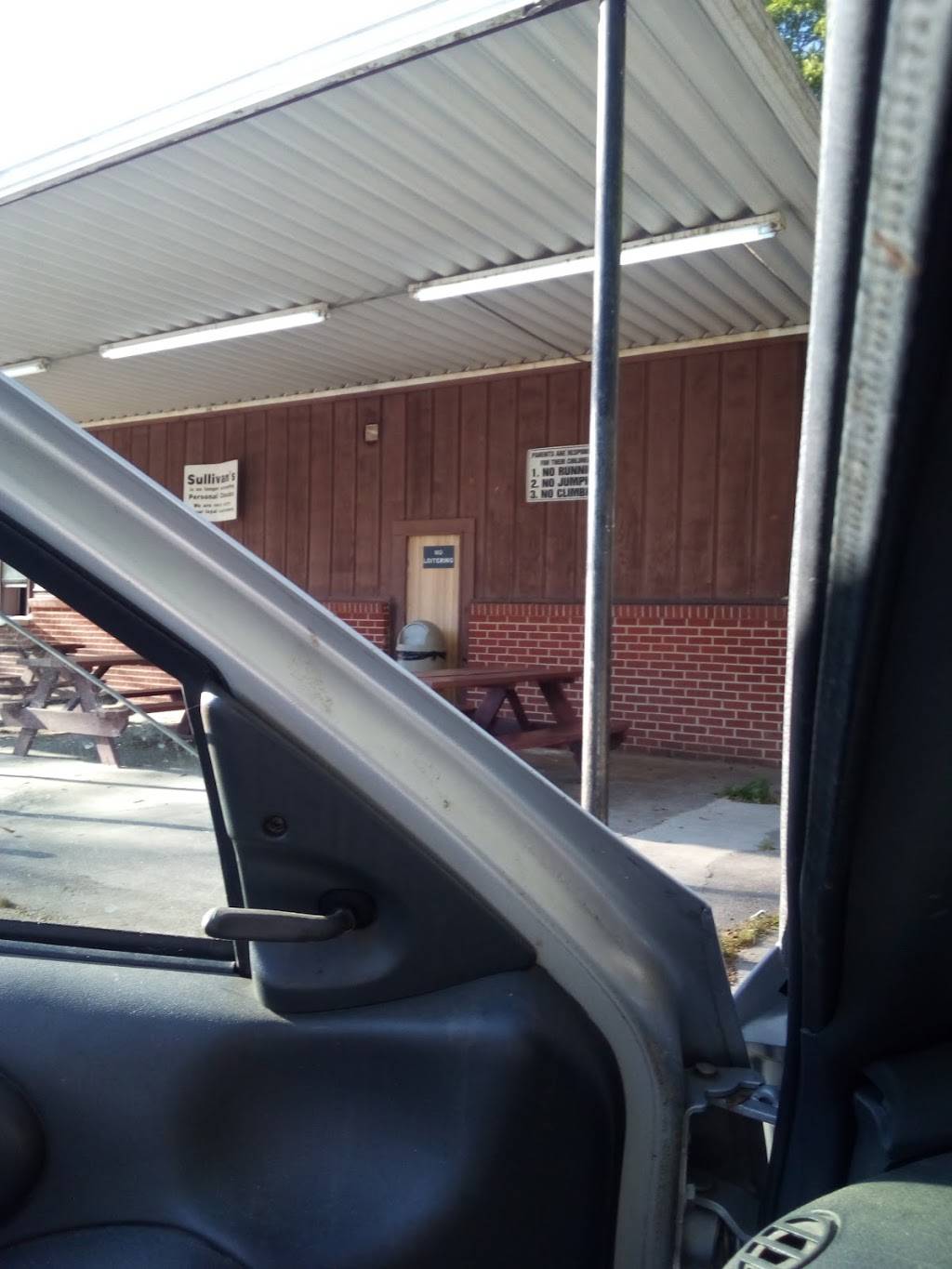 Sullivans Drive-In | restaurant | 811 S 1st St, Amite City, LA 70422, USA | 9857484505 OR +1 985-748-4505