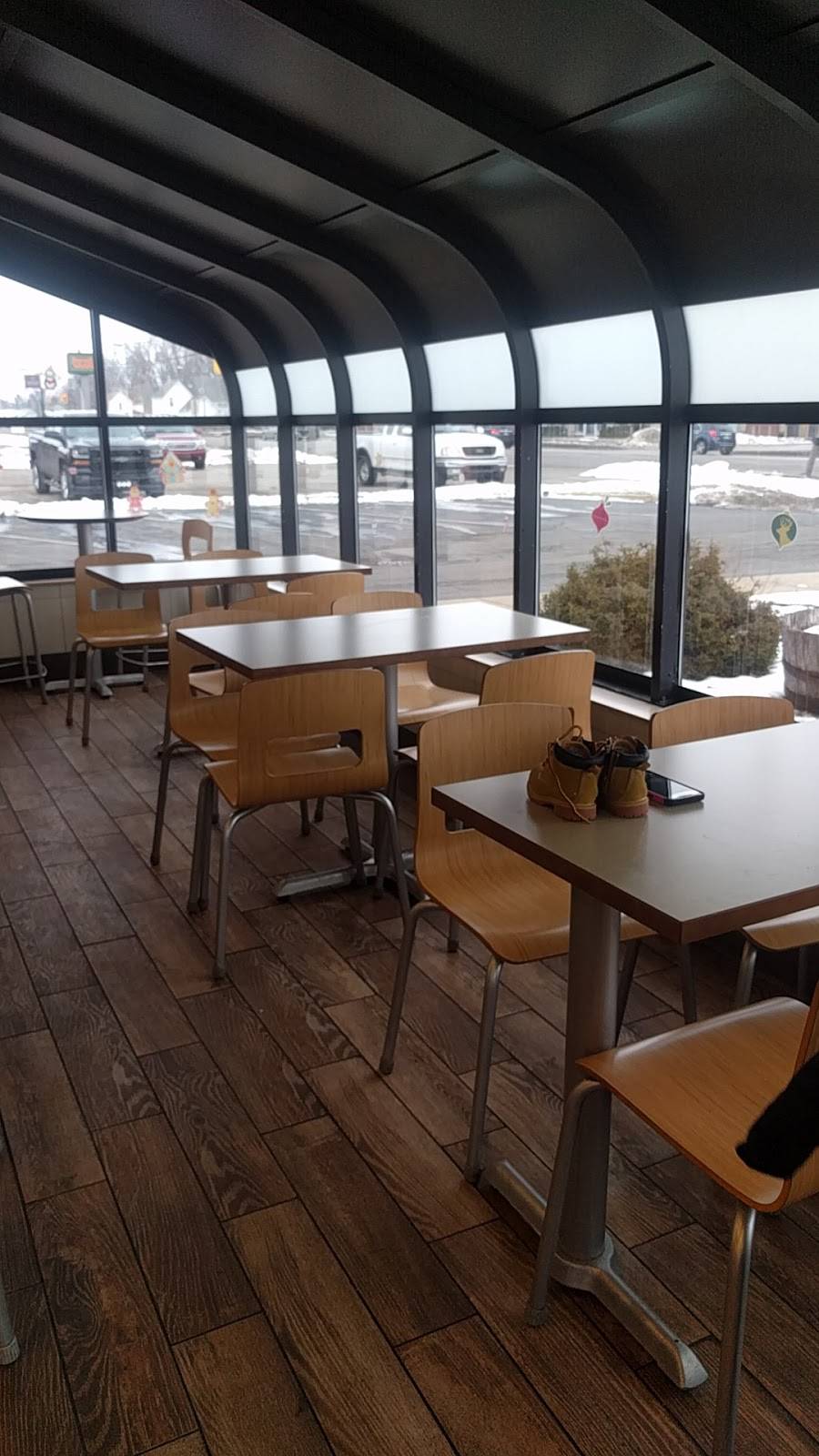 Wendys | restaurant | 601 S Centerville Rd, Sturgis, MI 49091, USA | 2696516657 OR +1 269-651-6657