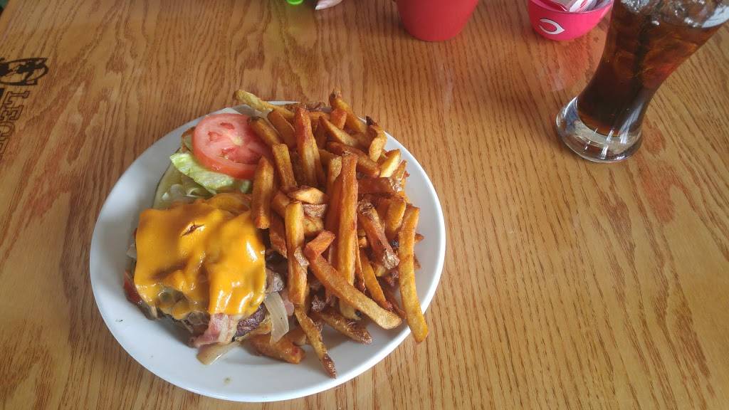 Legends Taphouse & Grill | restaurant | 1084 Rest Acres Rd, Paris, ON N3L 4G7, Canada | 5193027000 OR +1 519-302-7000