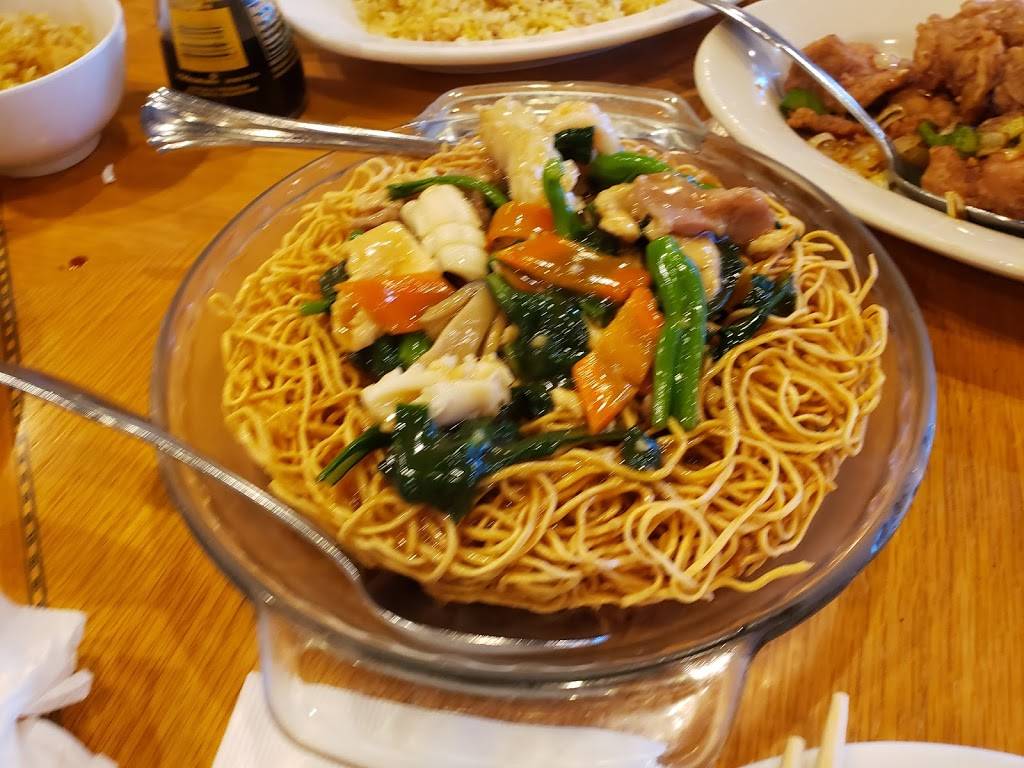 Đông Hải Restaurant | restaurant | 3575 W Walnut St, Garland, TX 75042, USA | 2147030026 OR +1 214-703-0026