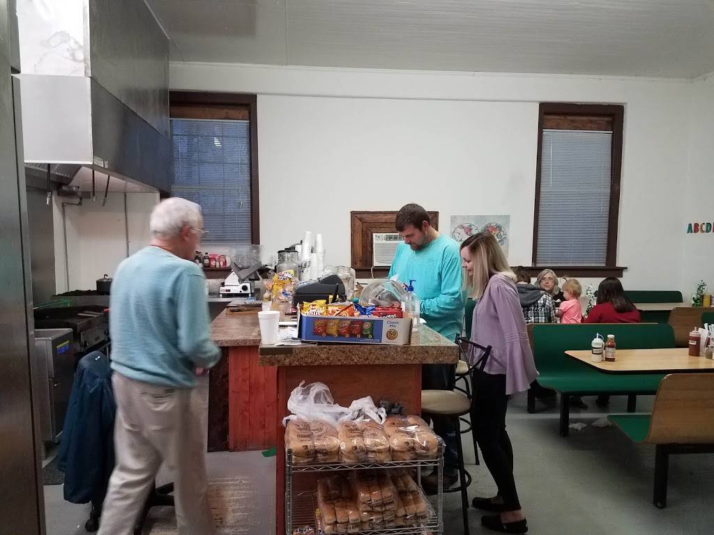 Ole SchoolHouse Grill | restaurant | 3811 SC-41, Fork, SC 29543, USA | 8434642568 OR +1 843-464-2568