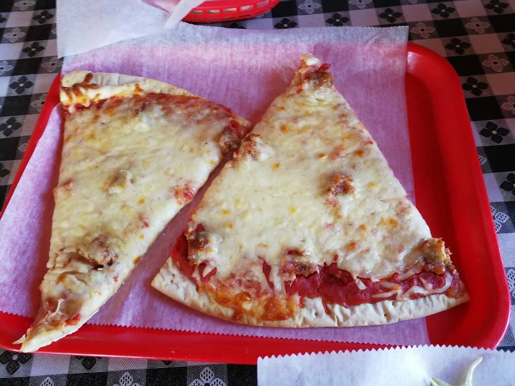 Godfathers Eatery | restaurant | 301 S State St, Lockport, IL 60441, USA | 8155244615 OR +1 815-524-4615