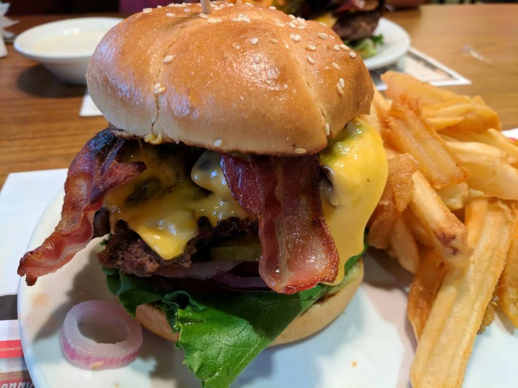 Dennys | restaurant | 2148 E Harbor Blvd, Ventura, CA 93001, USA | 8056433414 OR +1 805-643-3414