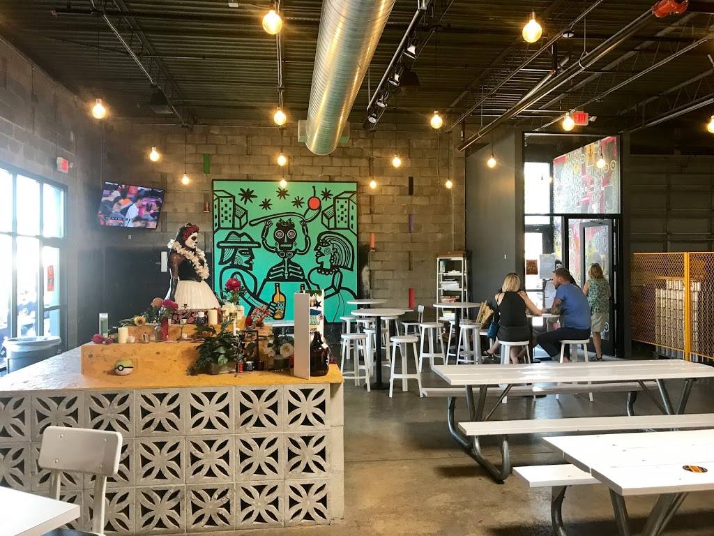 La Doña Cervecería | restaurant | 241 Fremont Ave N, Minneapolis, MN 55405, USA | 6123154613 OR +1 612-315-4613