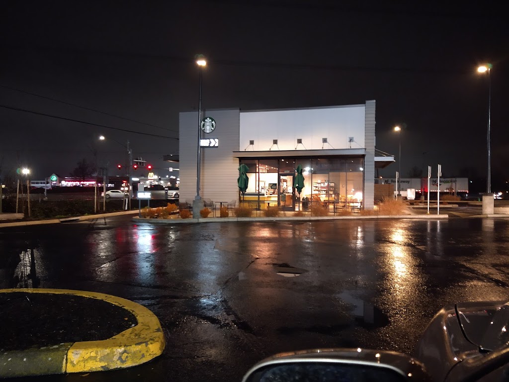 Starbucks | cafe | 7340 Crater Lake Highway, OR-62, White City, OR 97503, USA | 5416303780 OR +1 541-630-3780