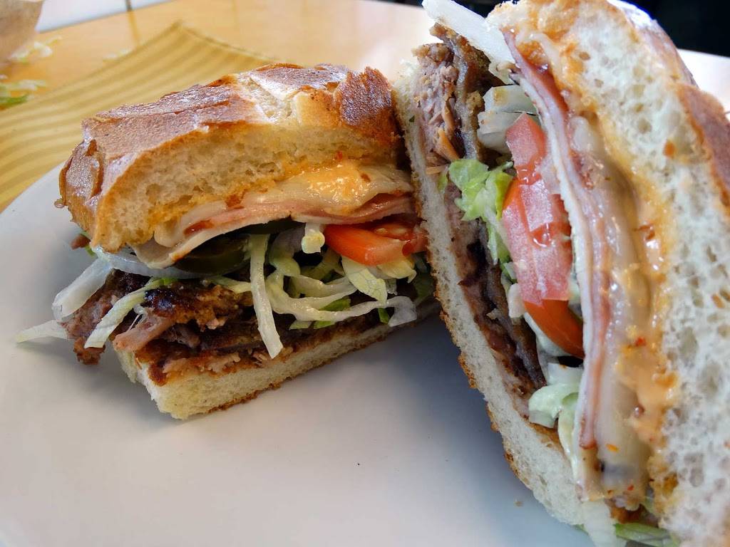 Cancun Juice | restaurant | 2302 South Bristol Street #D, Santa Ana, CA 92704, USA | 7146689588 OR +1 714-668-9588