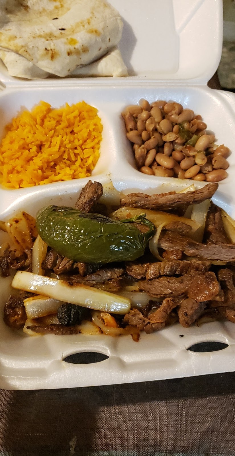 Pollos Asados La Choca | restaurant | 17545 N Farm To Market 88, Elsa, TX 78543, USA | 9563697645 OR +1 956-369-7645