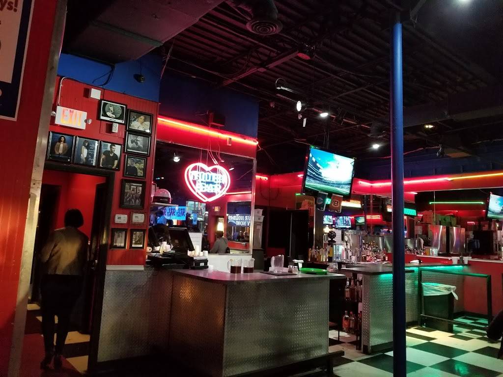 The Eagles Nest Rockin Country Bar | restaurant | 1723 Parkview Dr, Chesapeake, VA 23320, USA | 7574209191 OR +1 757-420-9191