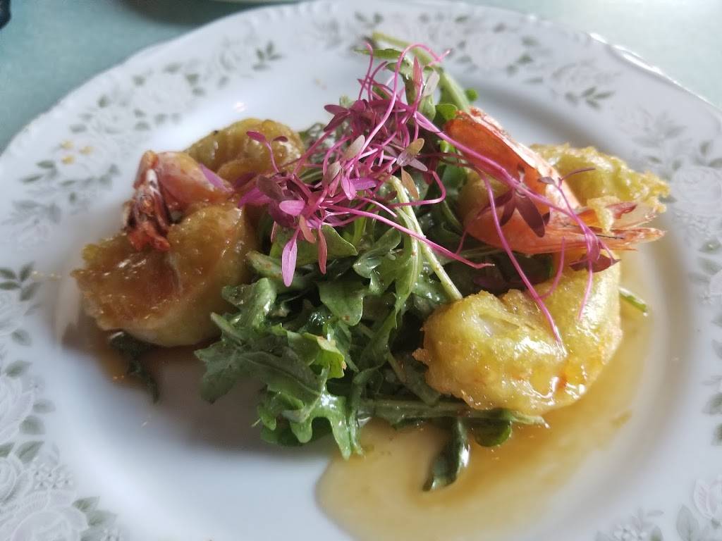 Chandelier | restaurant | 575 S Royal St, Jackson, TN 38301, USA | 7315542221 OR +1 731-554-2221