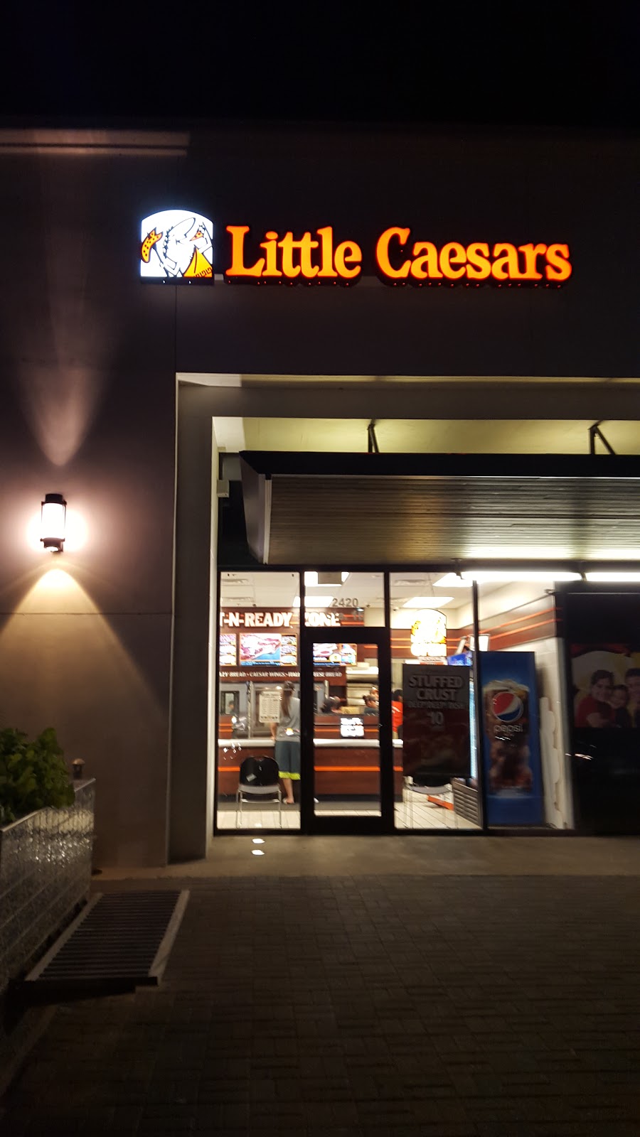 Little Caesars Pizza | restaurant | 2420 Bob Bullock Loop, Laredo, TX 78043, USA | 9567291424 OR +1 956-729-1424