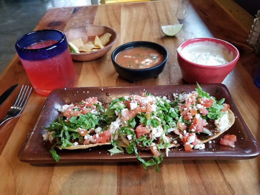 Rocios Mexican Restaurant | restaurant | 2850 SE Gladstone St, Portland, OR 97202, USA | 9712668860 OR +1 971-266-8860