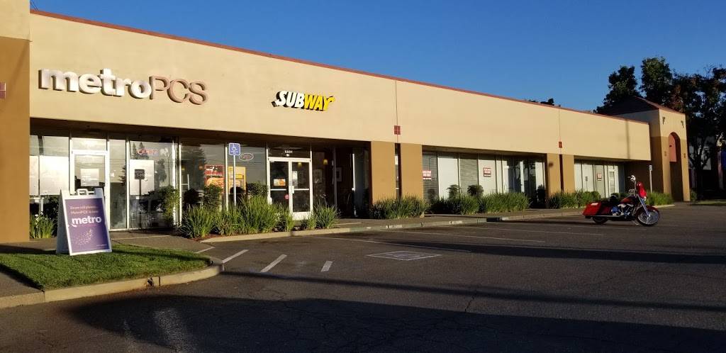 Subway | restaurant | 5501 Power Inn Rd #130, Sacramento, CA 95820, USA | 9163812100 OR +1 916-381-2100
