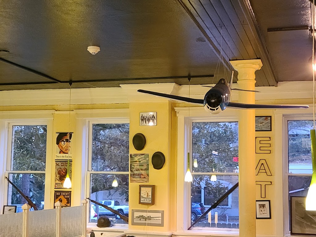 Betty Bombers | meal delivery | 1108 Bull St, Savannah, GA 31401, USA | 9122729326 OR +1 912-272-9326