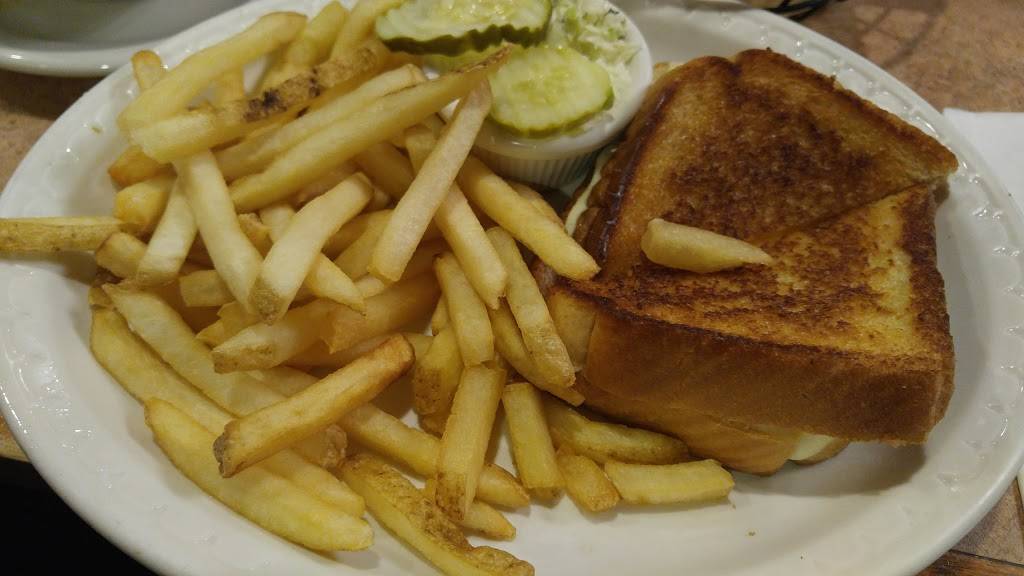 Twelve Islands | restaurant | 114 S Main St #1, Crown Point, IN 46307, USA | 2196635070 OR +1 219-663-5070