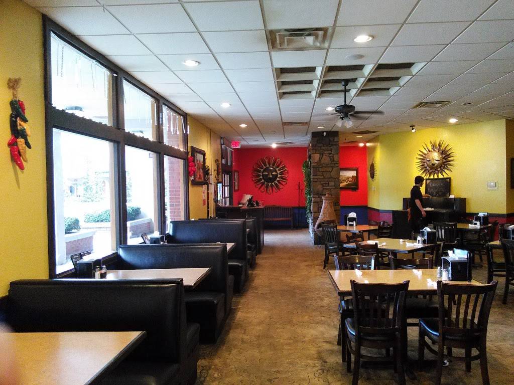 Sol Y Luna Cali-Mex Grill & Bar | restaurant | 1715 Brevard Rd, Hendersonville, NC 28791, USA | 8286924888 OR +1 828-692-4888