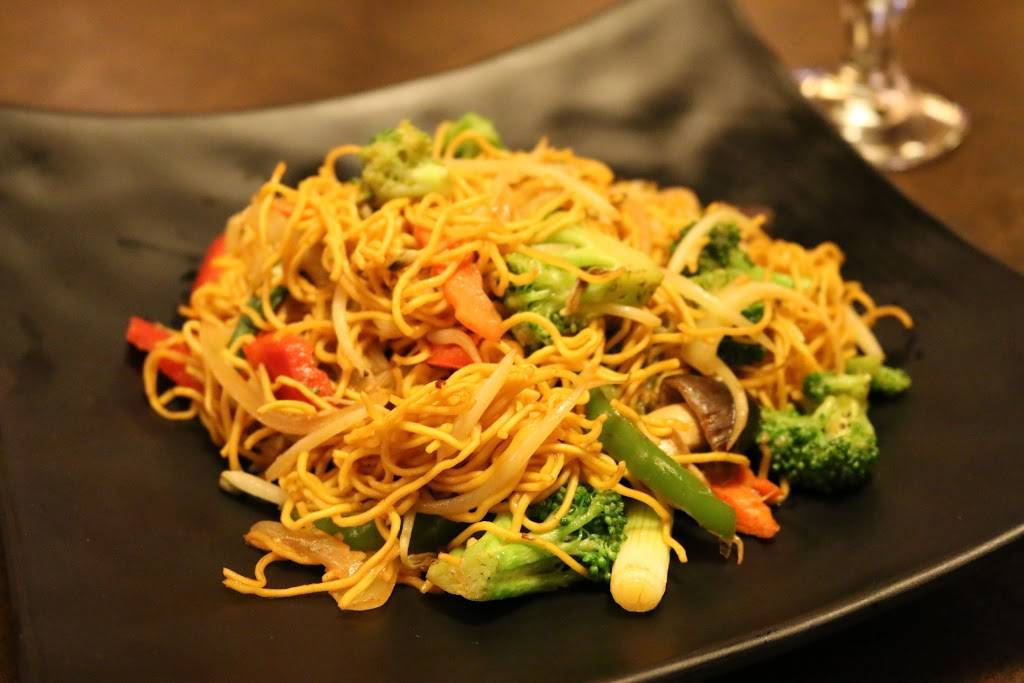 8 Asian Cuisine | restaurant | 2402 Auburn Way S, Auburn, WA 98002, USA | 8008044944 OR +1 800-804-4944