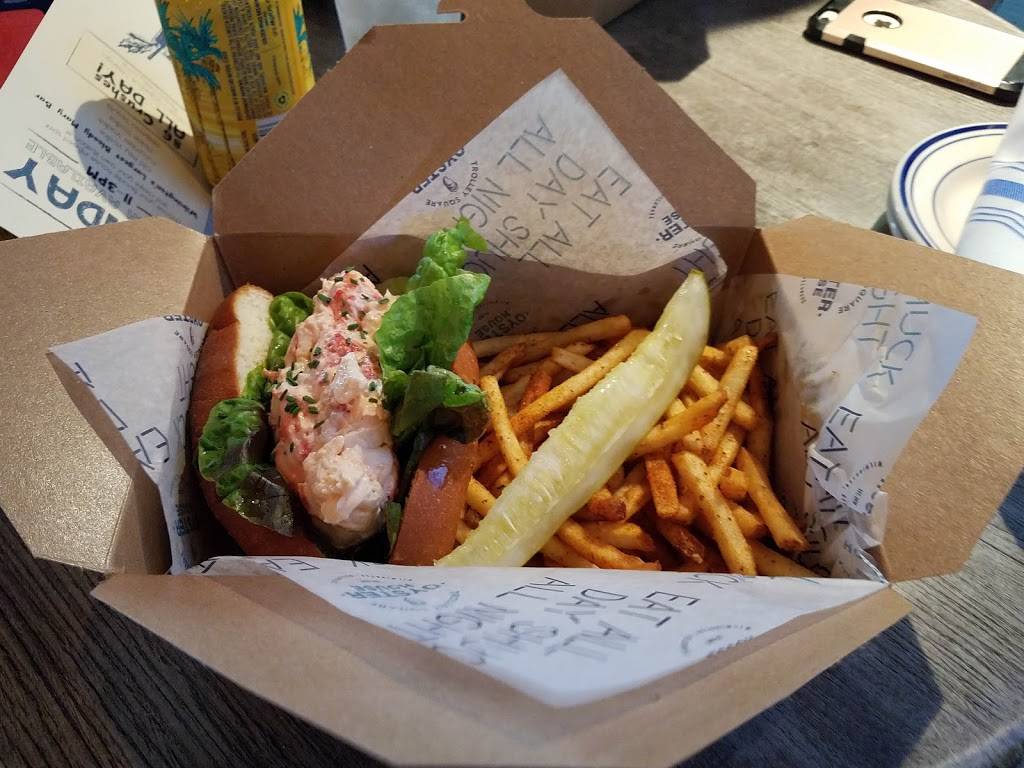 Trolley Square Oyster House | restaurant | 1707 Delaware Ave, Wilmington, DE 19806, USA | 3023847310 OR +1 302-384-7310