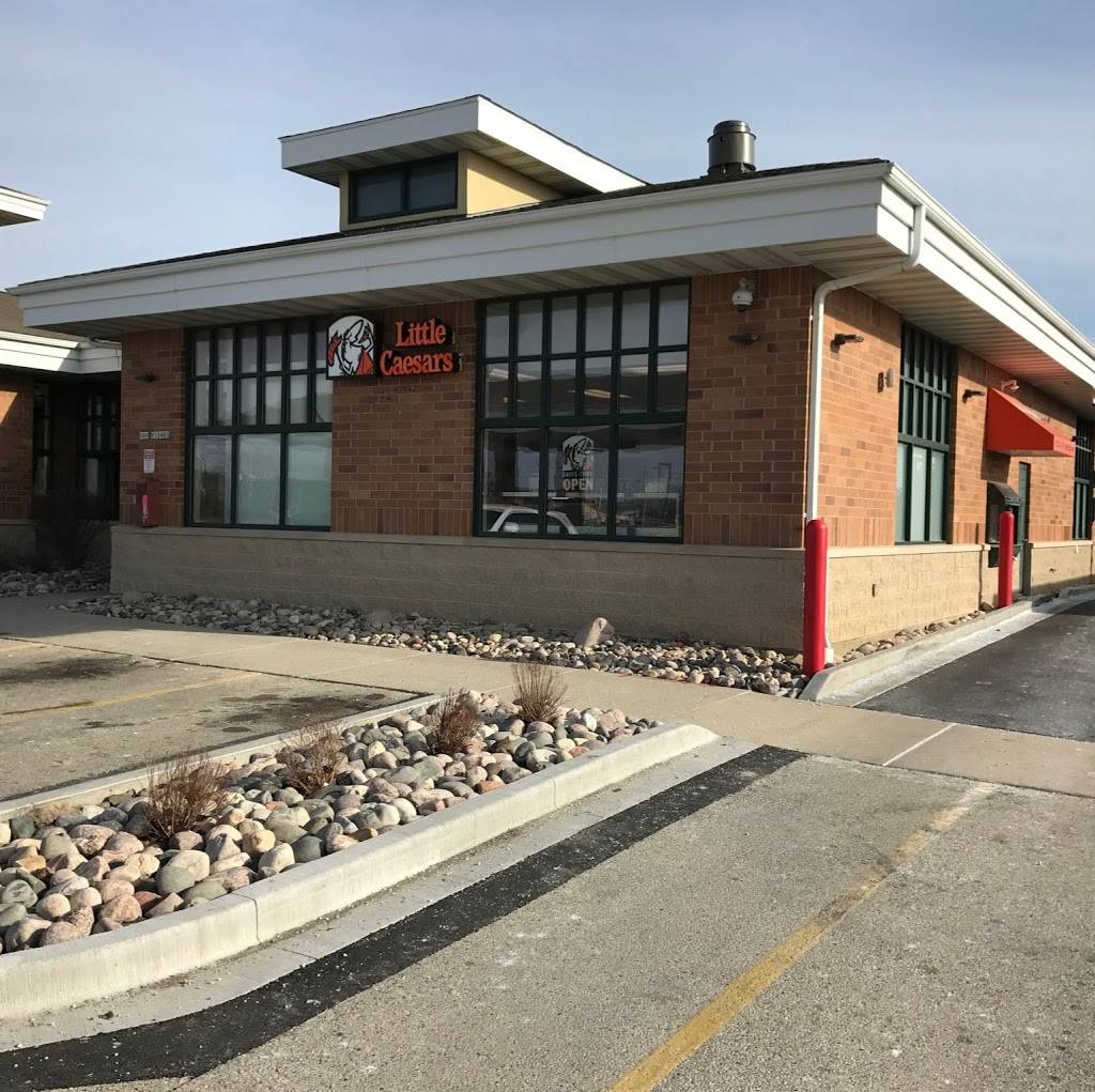 Little Caesars Pizza | meal takeaway | S69W15465 Janesville Rd, Muskego, WI 53150, USA | 2624325700 OR +1 262-432-5700