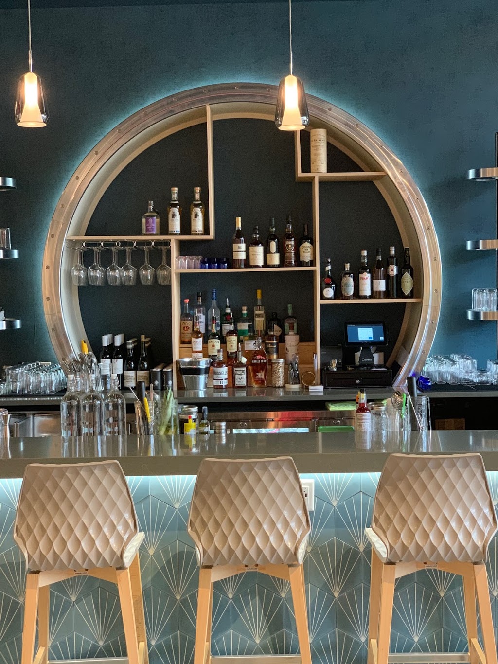 Fresh Catch Poke and The Galley Lounge | restaurant | 305 Franklin St, Buffalo, NY 14202, USA | 7166977653 OR +1 716-697-7653