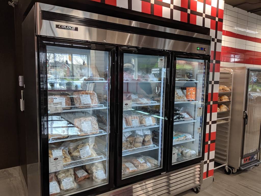 Wally Parr Sausage | restaurant | 1474 Gordon St, Guelph, ON N1L 1C8, Canada | 5192657271 OR +1 519-265-7271