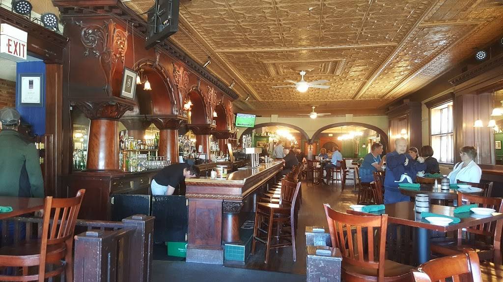 City Park Grill | restaurant | 432 E Lake St, Petoskey, MI 49770, USA | 2313470101 OR +1 231-347-0101