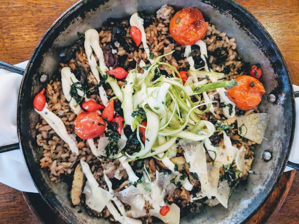 Artesano Vino Tapas Y Mas | restaurant | 1321 Herr Ln #130, Louisville, KY 40222, USA | 5027082196 OR +1 502-708-2196